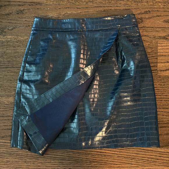 Porridge Faux-Leather Skirt - Picture 3 of 5